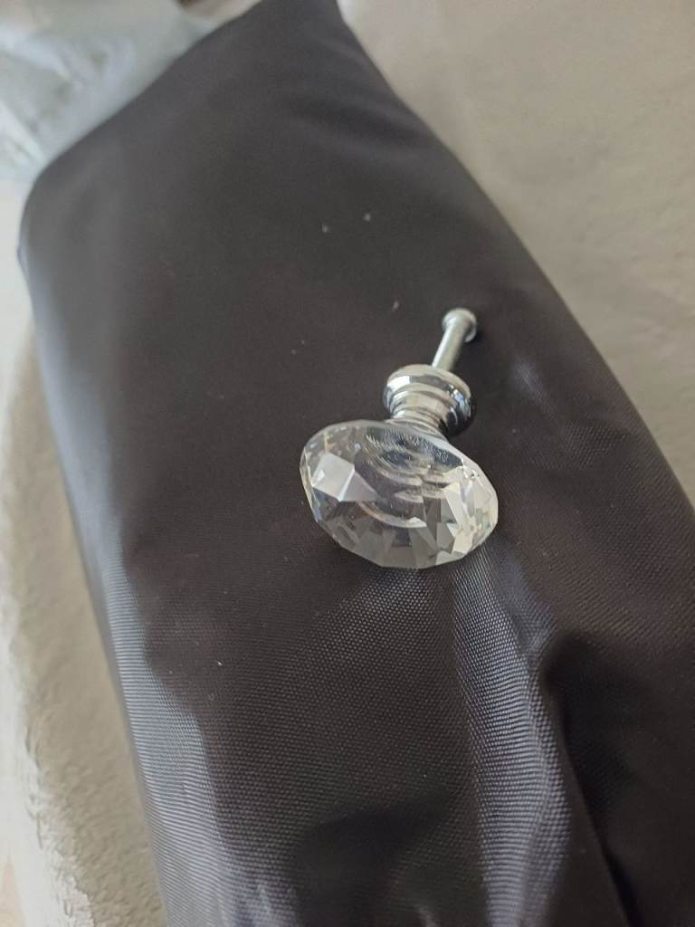 8 clear crystal effect drawer knob