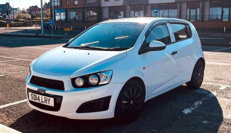 Chevrolet, AVEO, Hatchback, 2014, Manual, 1229 (cc), 5 doors