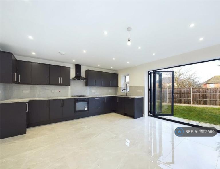 4 bedroom house in Hillmorton Road, Rugby, CV22 (4 bed) (#2652669)