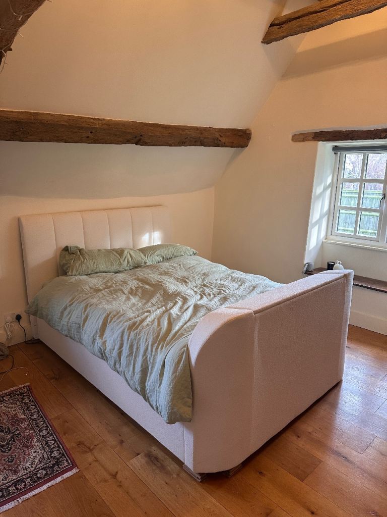 Ottoman TV Bed King Size Off White - Nearly New Perfect condition 