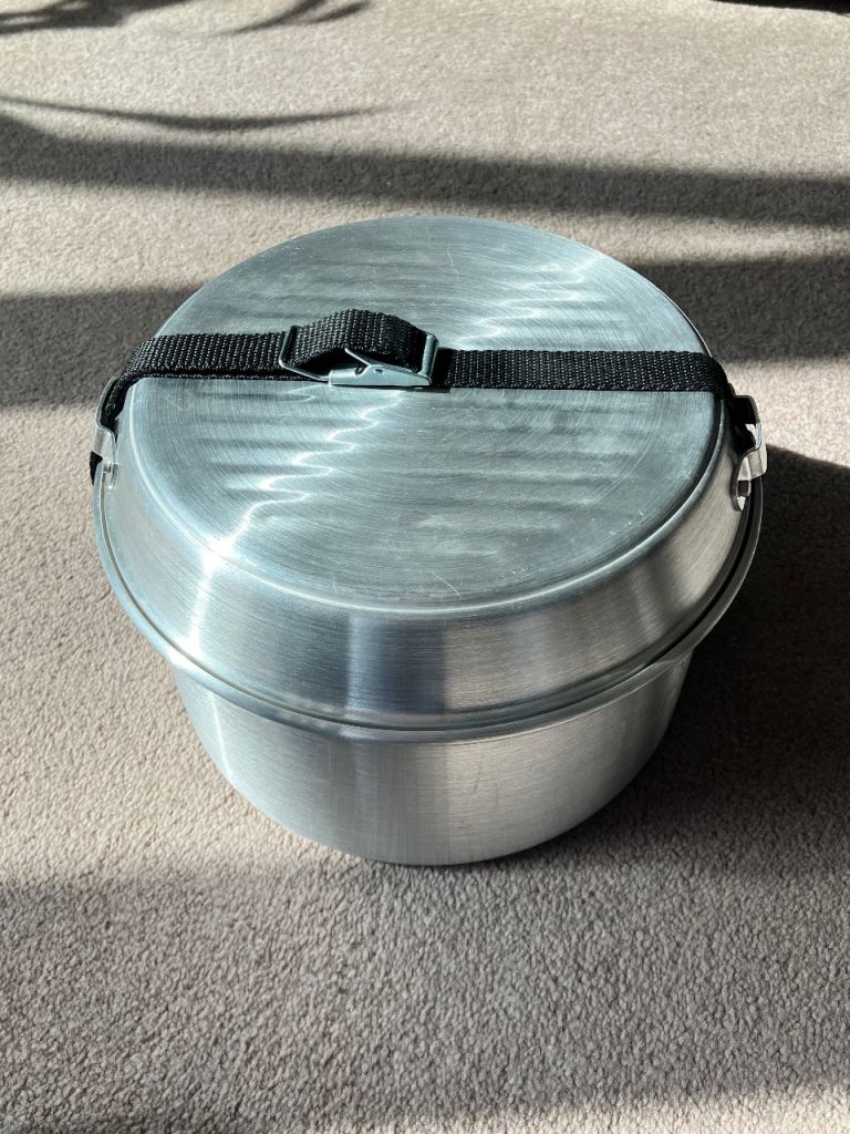 New Metal Camping Cooking Pot Set with Carry Strap