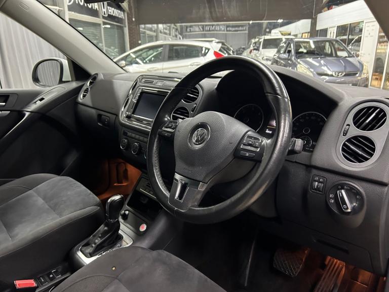 2015 Volkswagen Tiguan 2.0 TDi BlueMotion Tech Match 4MOTION 5dr 150 DSG ESTATE Diesel Automatic