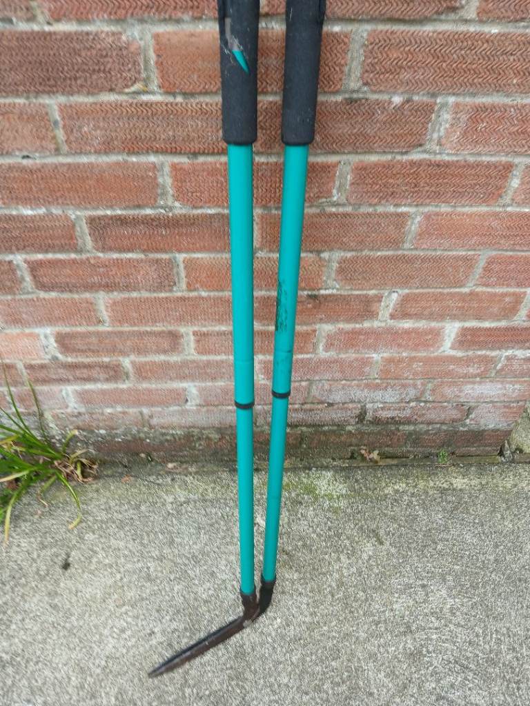 Long handle grass edges