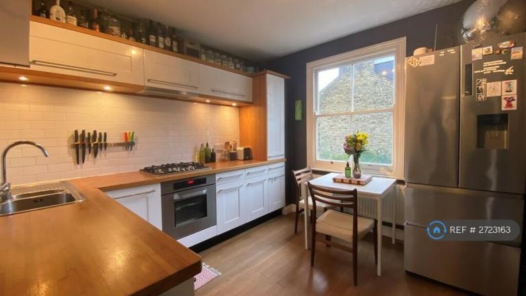 1 bedroom flat in Despard Road, London, N19 (1 bed) (#2723163)