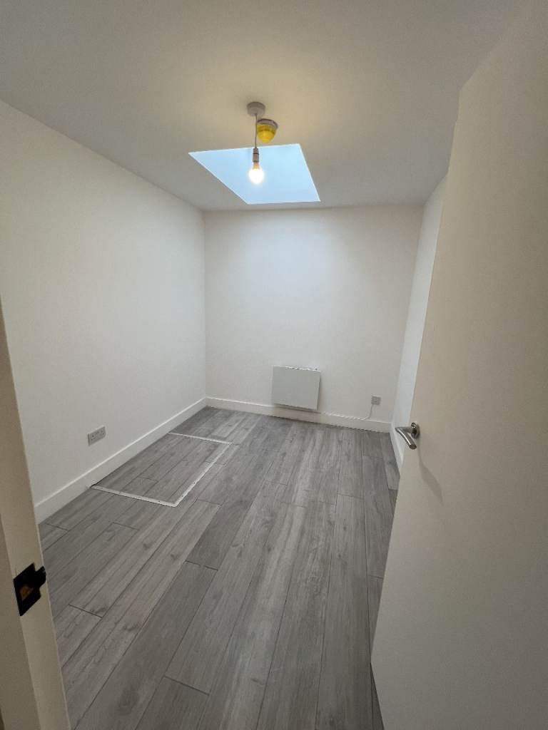 2 Bedroom Flat to rent In Grays