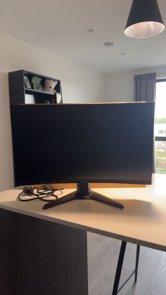 MSI MAG 27CQ6F 27 Inch Curved 180Hz WQHD Gaming Monitor 0.5ms