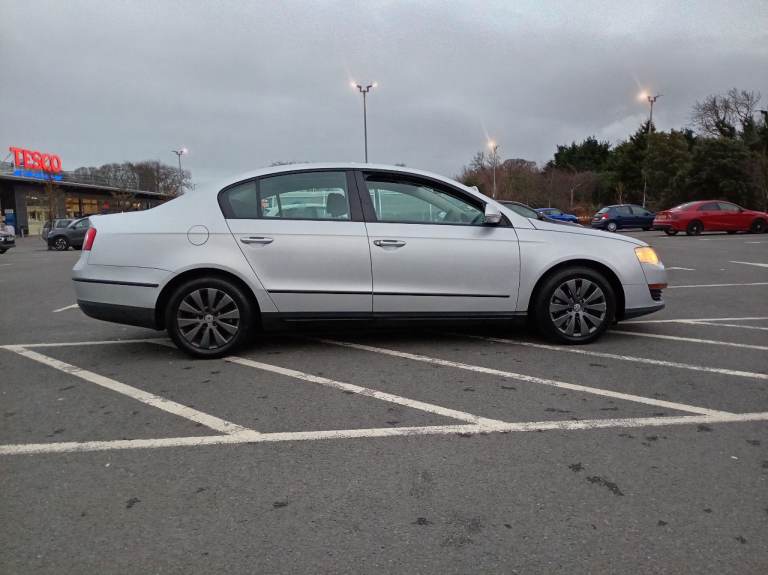 Volkswagen, PASSAT, Saloon, 2009, Manual, 1968 (cc), 4 doors