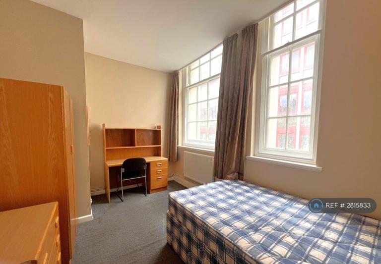 5 bedroom flat in St Nicholas Street, Bristol, BS1 (5 bed) (#2815833)