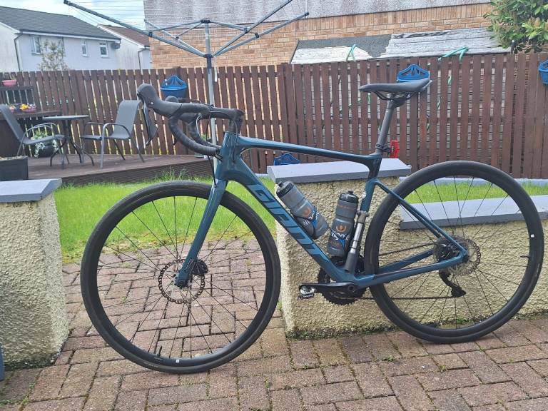 Giant Defy Advance 2 - Endurance Road Bike