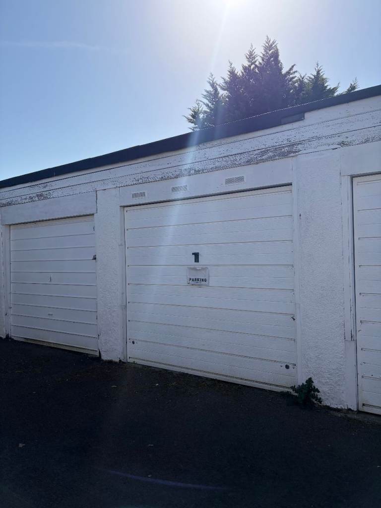 Dry and secure lock up garage in Weybridge available immediately.