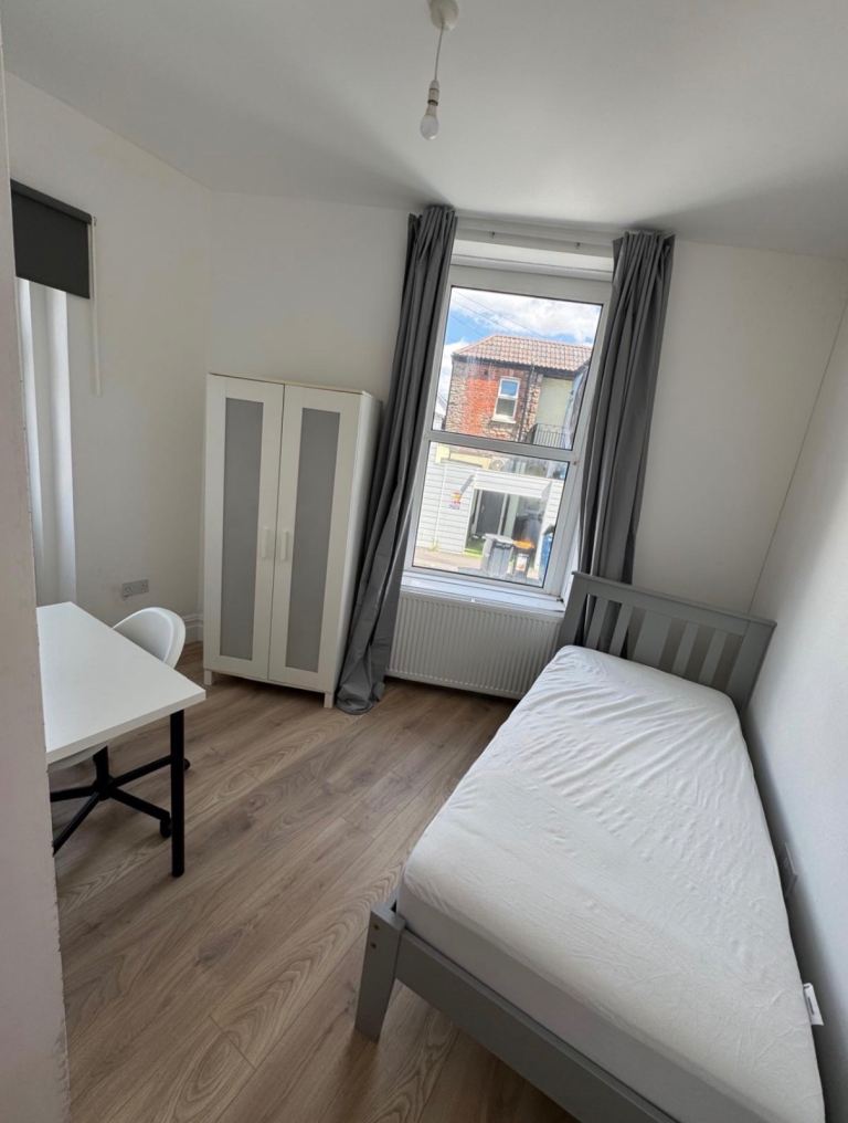 Single / double rooms available BS16 2Jd 