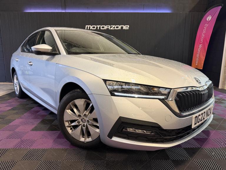2022 Skoda Octavia 1.5 TSI ACT SE Hatchback 5dr Petrol Manual Euro 6 (s/s) (150