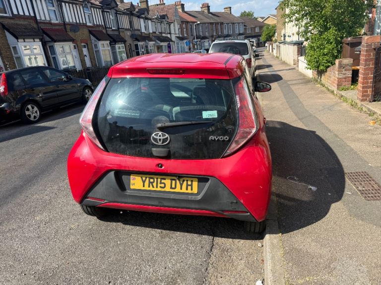 Toyota, AYGO, Hatchback, 2015, Manual, 998 (cc), 5 doors