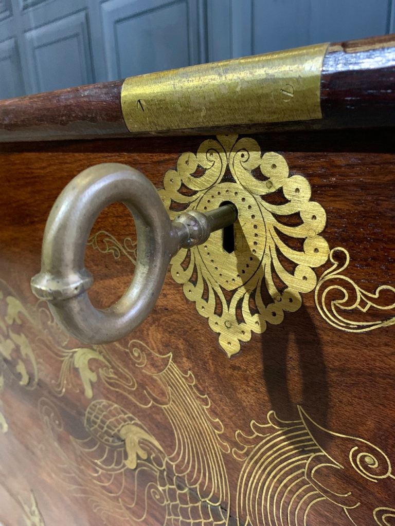 Anglo Indian Antique Style Solido I’m Rosewood & Brass Dowry Chest Blanket Box Storage Trunk