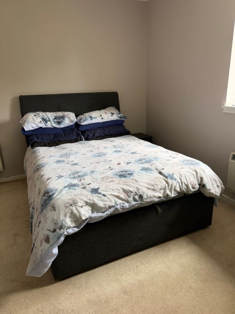 Double Ottoman Storage Bed Frame – Grey, Good Condition