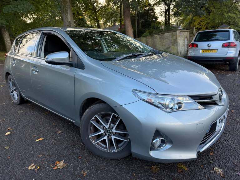 2014 Toyota Auris 1.4 D-4D Icon+ 5dr HATCHBACK DIESEL Manual