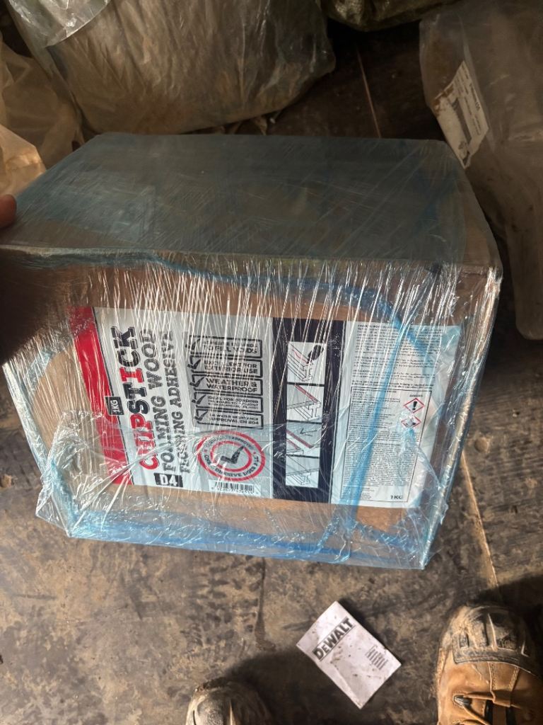 Chipstick D4 flooring glue (30 bottles), £150.00 for Sale in Kilsyth ...