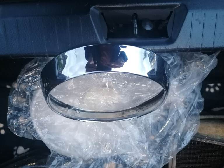 Volvo P1800 headlight rims