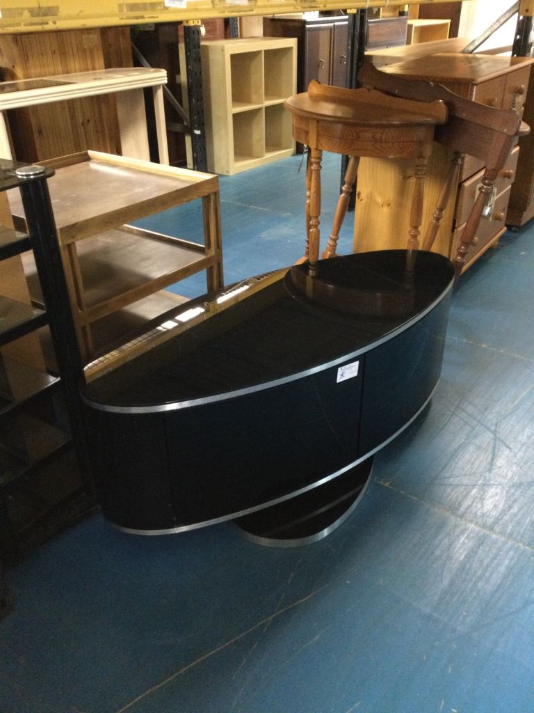 Black Glass Oval Turning TV Unit TCL Reuse 110547