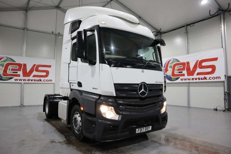 2017 (17 PLATE) Mercedes Benz ACTROS 1840 4x2 Euro 6 Tractor Units