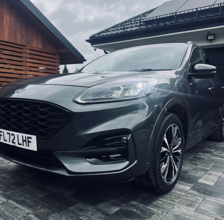 Ford, KUGA, Hatchback, 2022, Other, 2496 (cc), 5 doors