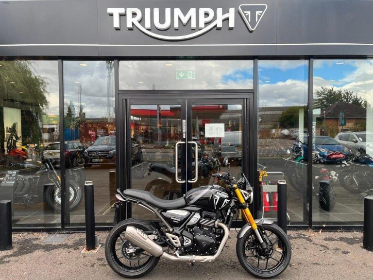 Triumph Speed 400 24 plate with 4644 miles