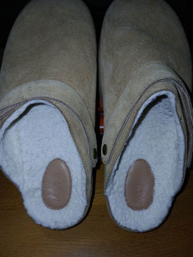 Mule slippers 
