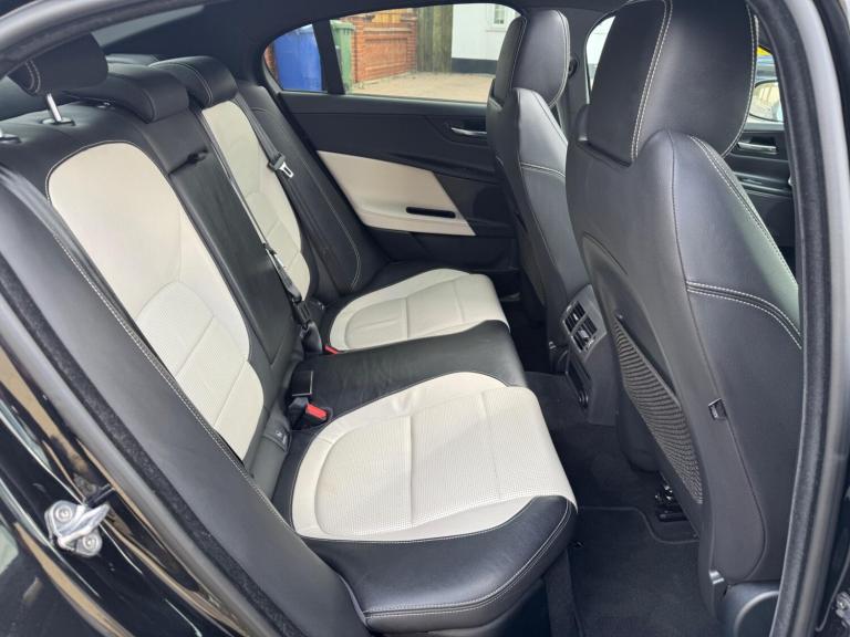 2017 Jaguar XE 2.0d R-Sport Auto Euro 6 (s/s) 4dr SALOON Diesel Automatic