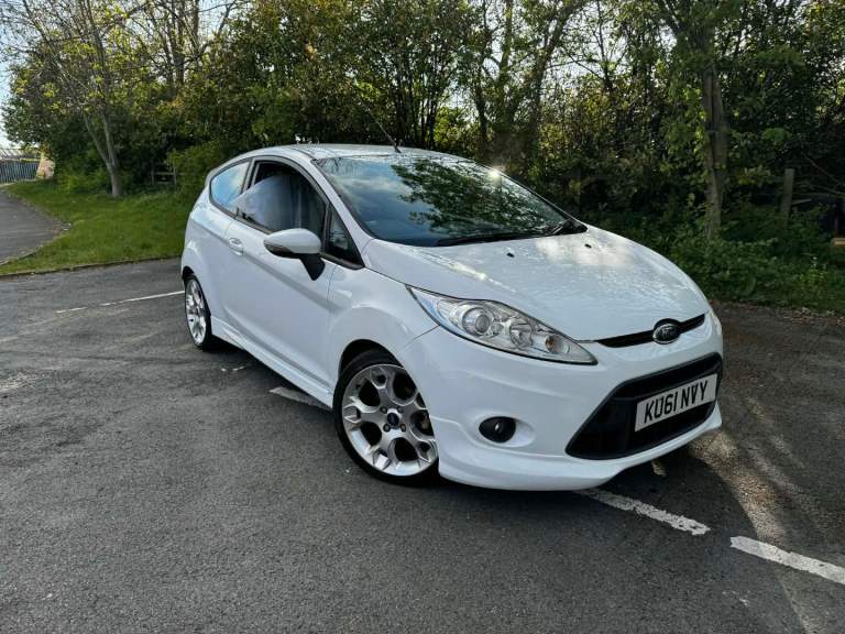 Ford Fiesta Zetec s 1.6 Tdci. Full service history 12 months mot