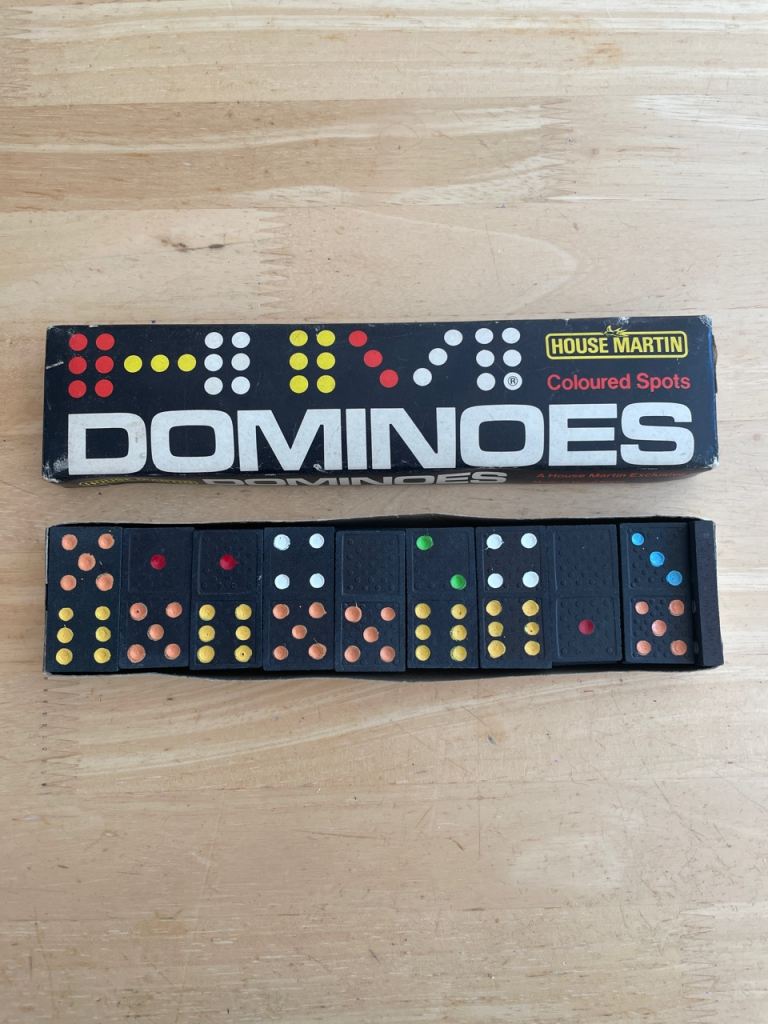 Vintage c. 1970s House Martin Coloured Spots Dominoes Set Retro Family Game