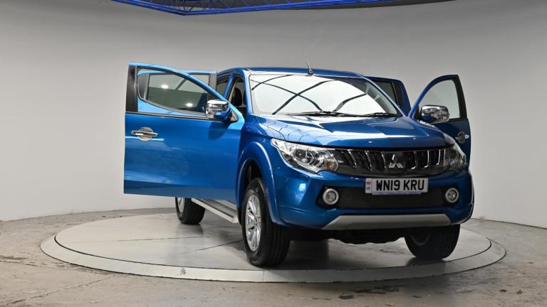 2019 Mitsubishi L200 2.4 DI-D DC Barbarian 4WD Euro 6 4dr PICK UP Diesel Manual