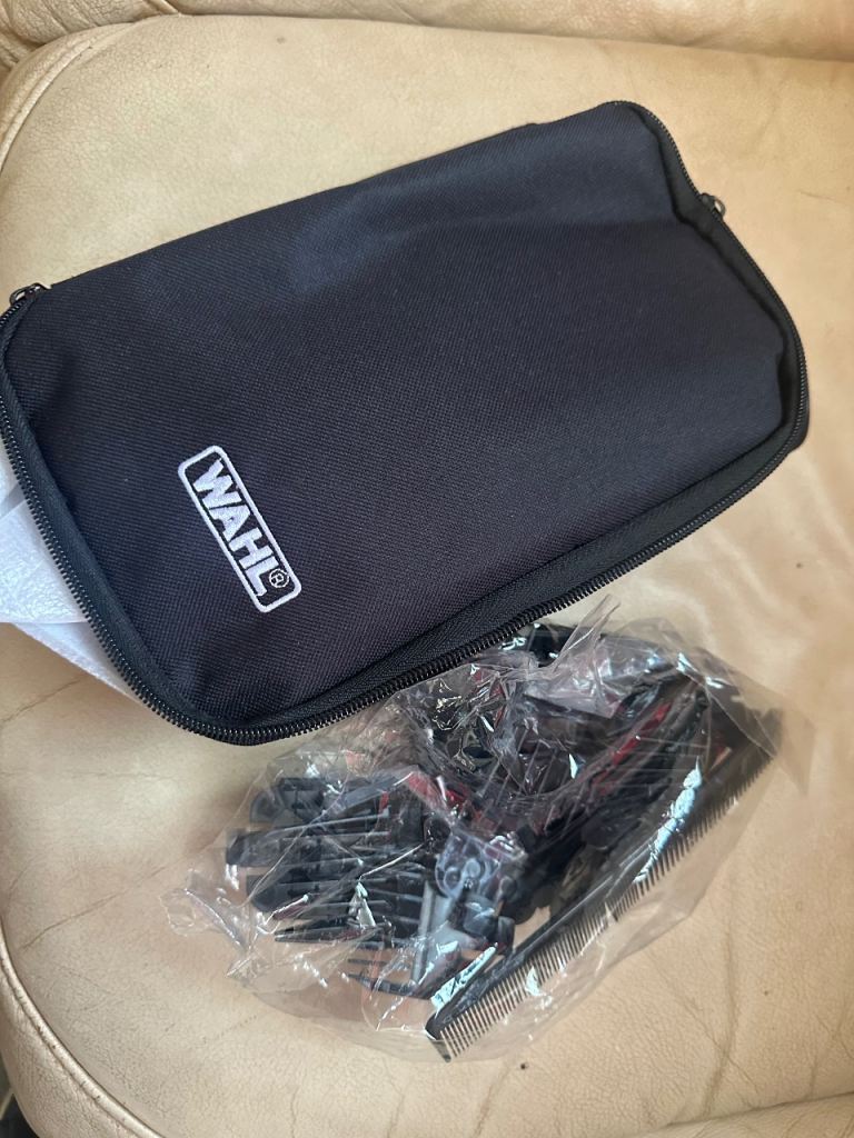 WAHL Hair Clipper Bag with Attachments & Comb - NEW