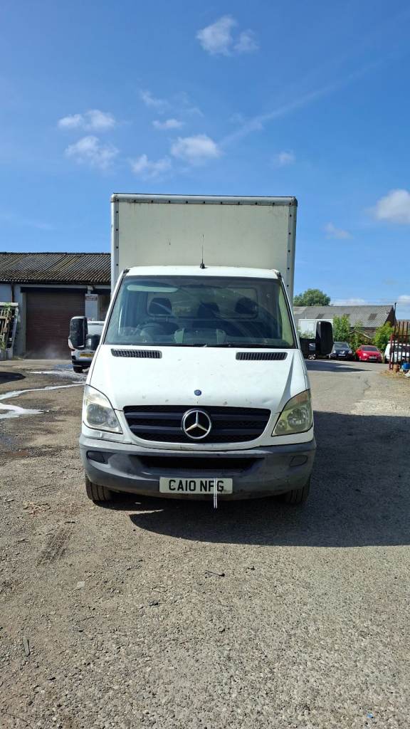 Mercedes Sprinter Luton van 