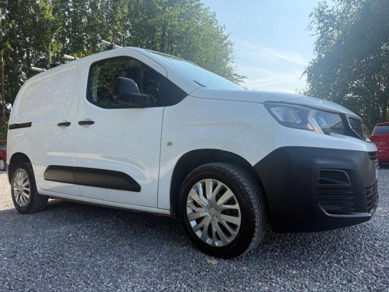 2021 Peugeot Partner 1000 1.5 BlueHDi 130 Professional Van EAT8 PANEL VAN DIESEL Automatic