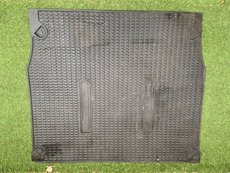 Zafira Mk1 2005 rubber boot mat 