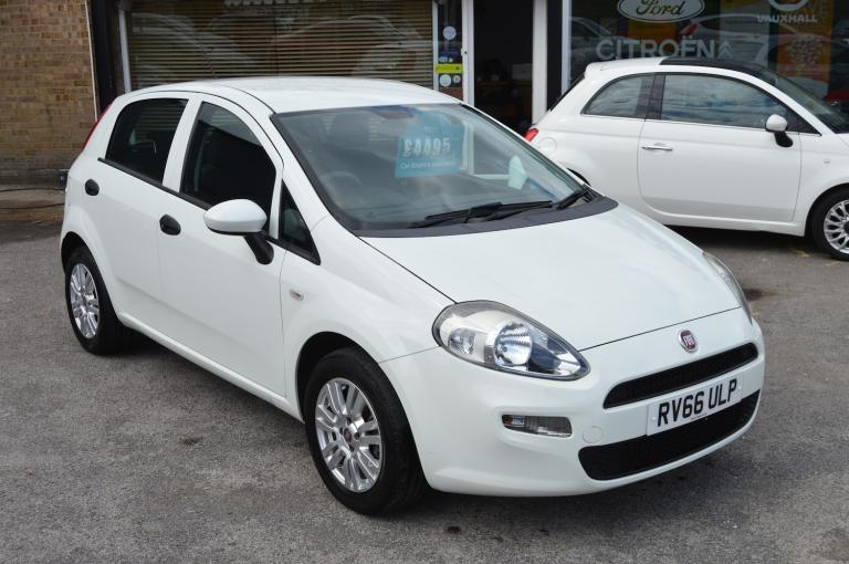2016 Fiat Punto POP PLUS 5-Door Petrol