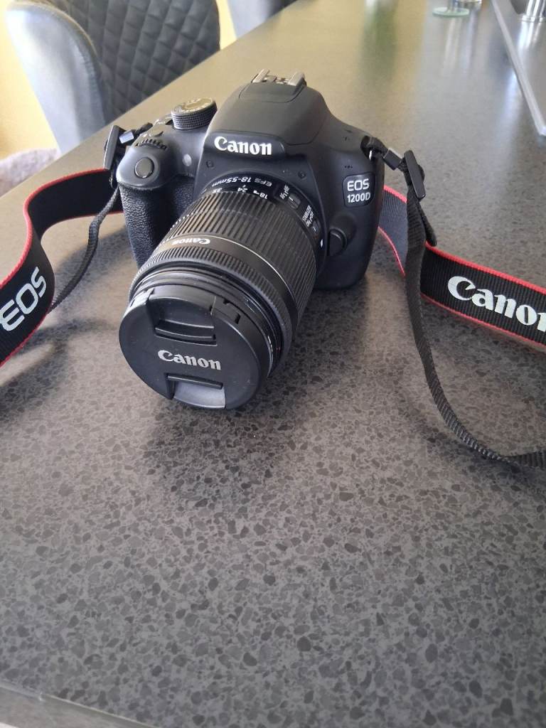 CANON EOS 1200D