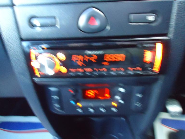 RENAULT CLIO 2.0 16v Renaultsport Blue Manual Petrol 2004