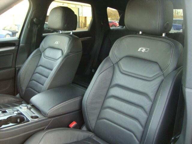 2019 Volkswagen Touareg 3.0 V6 TDI 4Motion R-Line Tech 5dr Tip Auto ESTATE Diesel Automatic