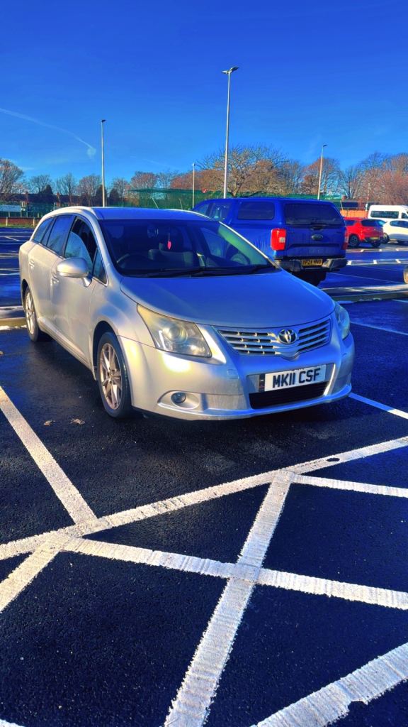 2011 TOYOTA AVENSUS ESTATE 2.0 DIESEL MOTED MARCH 2026 STARTS N DRIVES GREAT BUILT IN SAT NAV ETC 