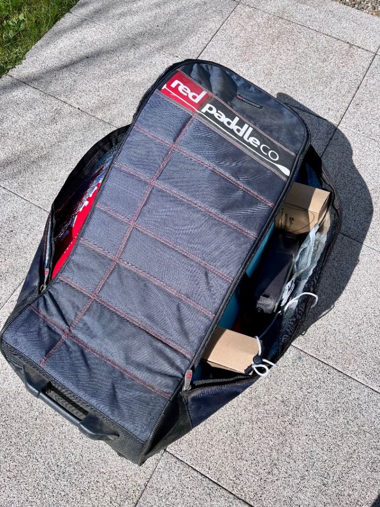 RED PADDLE BOARD Co SUP (RIDE 10’ 6”) Paddle board & extras