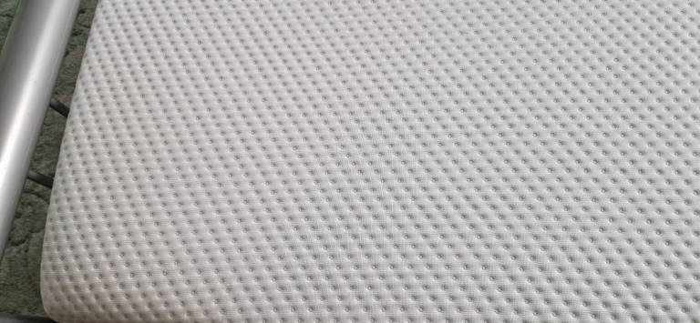 Bed with Emma mattress SINGLE
