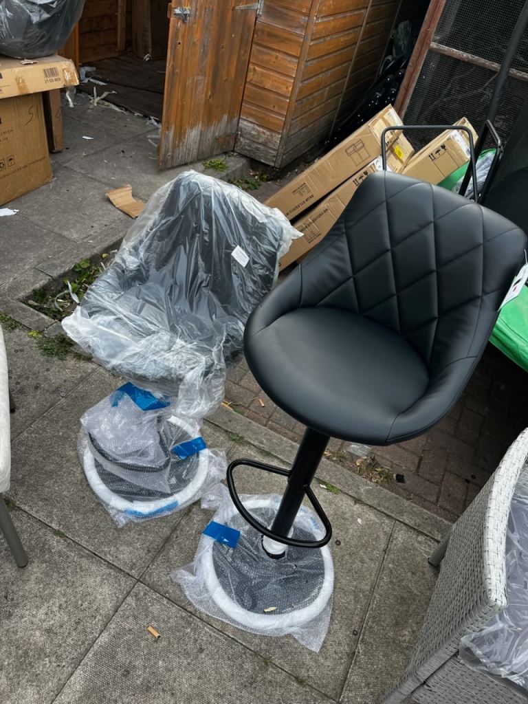 New Black PU Leather Adjustable Bar Stool with Footrest