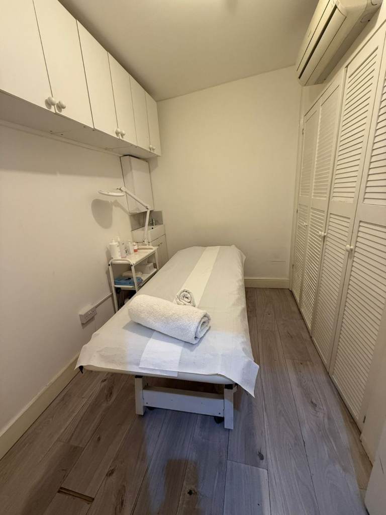 Beauty and Aesthetics Room 