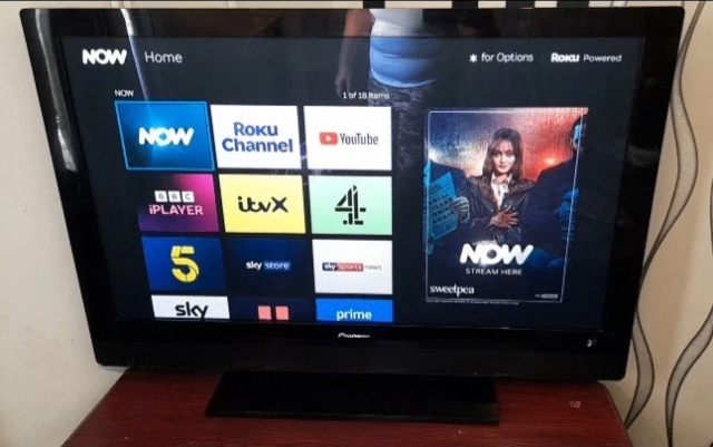 Pioneer 42in Plasma TV PDP-4280XD Remote & Built-in Speakers