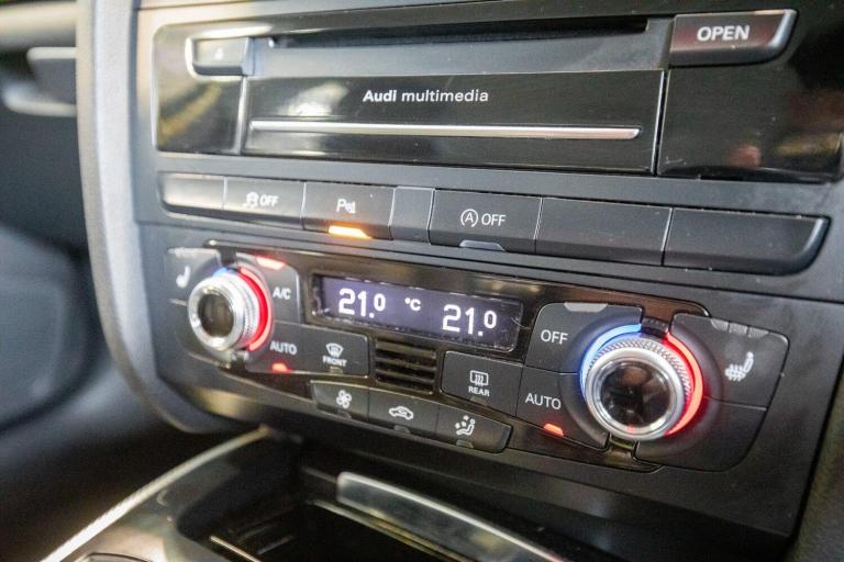 2015 Audi A4 2.0 TDI Ultra 163 SE Technik 5dr ESTATE DIESEL Manual