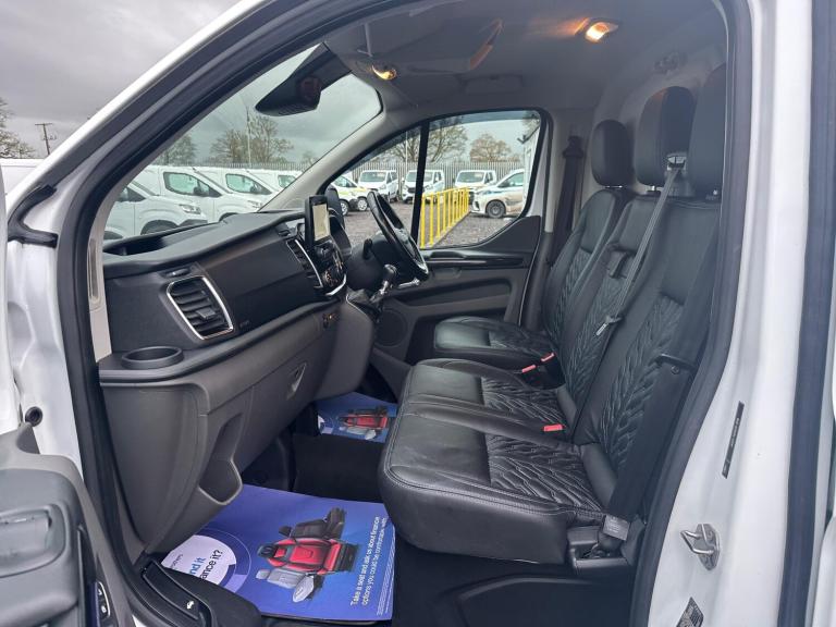 2019 Ford Transit Custom 2.0 TDCi 170ps Low Roof Sport Van PANEL VAN DIESEL Manual