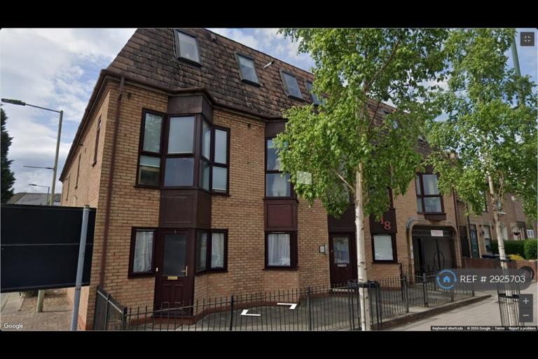 2 bedroom flat in East Barnet Road, Barnet, EN4 (2 bed) (#2925703)