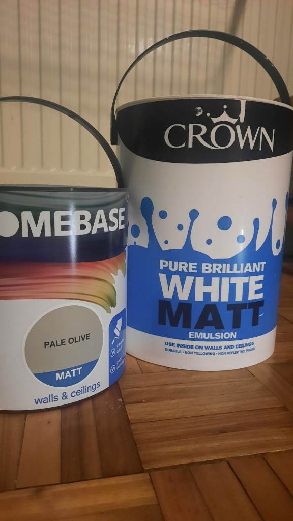 Free paint SORRY TAKEN ALREADY !!