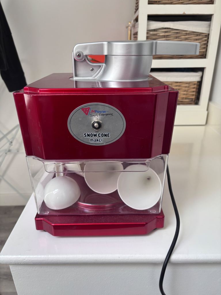 Ice crusher/slush puppy maker
